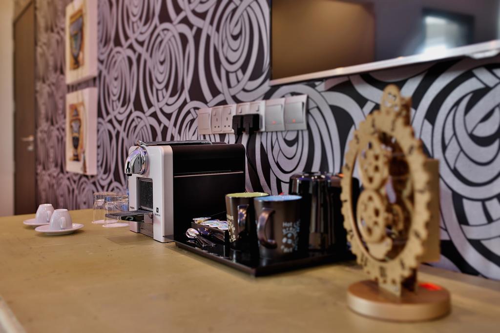 The Josephine Boutique Hotel Larnaca Bilik gambar